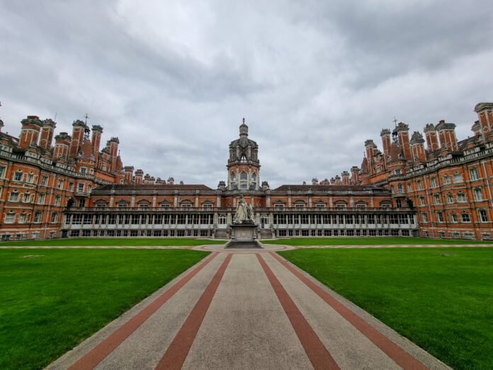 Commonwealth Distance Learning Scholarship in UK 2024 | Scholyhub