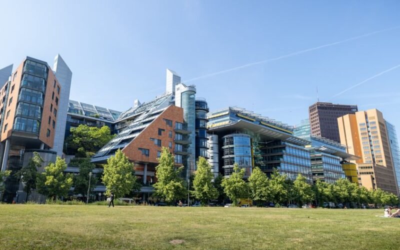 EMBL Traineeships (European Molecular Biology Laboratory)