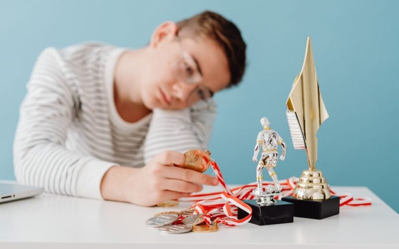 How to Win a Scholarship With a Low GPA (What Actually Works in 2026)