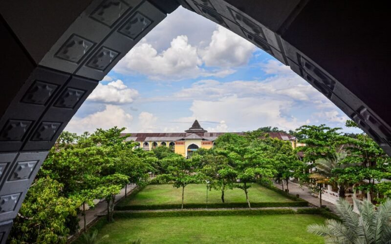 Diponegoro University